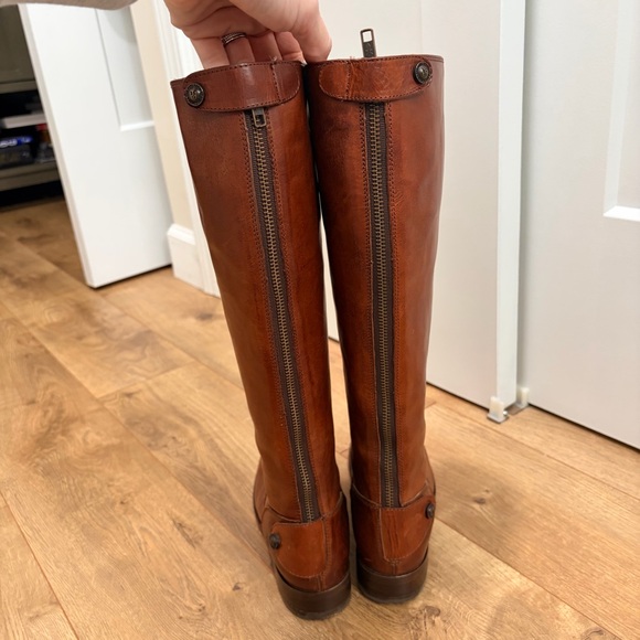 FRYE Melissa back button boots in cognac leather - Size 6.5 - Picture 6 of 8